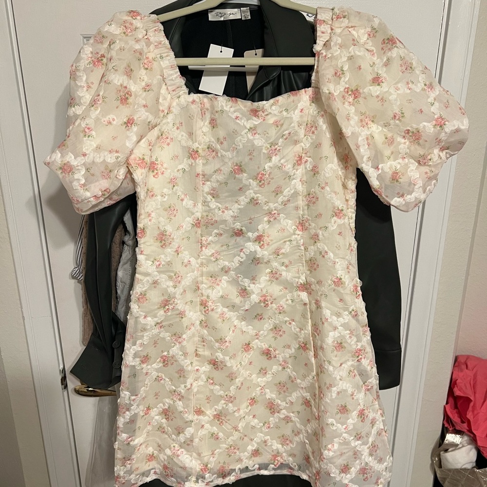 Annabelle White/Floral Puff Sleeve Mini Dress